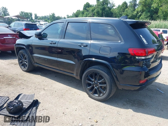 2018 Jeep Grand Cherokee Upland with VIN 1C4RJFAG2JC350975, listed as a IAAI auction lot 42612836 with 148,435 mi miles and . Bid and sale history available at DreamBid. Image 3.