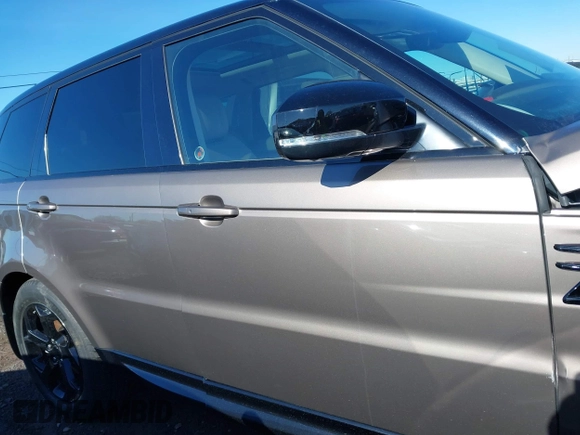 2018 Land Rover Range Rover Sport HSE с VIN SALWR2RK9JA192989, выставлен на аукционе IAAI как лот 41739107 с пробегом 68 773 миль миль и . История ставок и продаж доступна на DreamBid. Изображение 12.