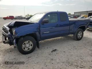 2015 Toyota Tacoma z VIN 5TFUX4EN6FX031844, wystawiony jako Copart lot #60068045 z przebiegiem 125 318 mil mil oraz Czysty tytuł • Clean title. Historia ofert i sprzedaży dostępna na DreamBid. Obrazek 1.