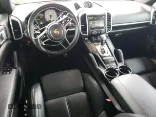 2016 Porsche Cayenne S E-Hybrid with VIN WP1AE2A26GLA17555, listed as a Copart auction lot 44078415 with 56,830 mi miles and Clean title. Bid and sale history available at DreamBid. Image 8.