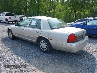 2008 Mercury Grand Marquis LS z VIN 2MEHM75V18X615138, wystawiony jako IAAI lot #42404567 z przebiegiem 156 502 mil mil oraz . Historia ofert i sprzedaży dostępna na DreamBid. Obrazek 3.