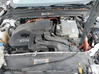 2015 Ford Fusion Energi SE Luxury with VIN 3FA6P0PUXFR245420, listed as a IAAI auction lot 38523952 with 1 mi miles. Bid and sale history available at carsss.com. Image 10.