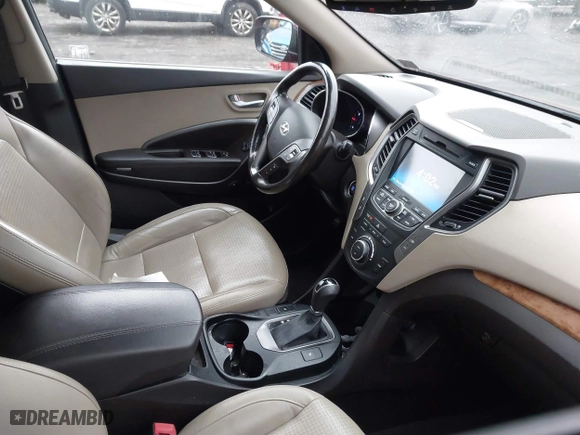 2013 Hyundai Santa Fe Sport with VIN 5XYZUDLBXDG045656, listed as a IAAI auction lot 41836325 with 176,756 mi miles. Bid and sale history available at carsss.com. Image 5.