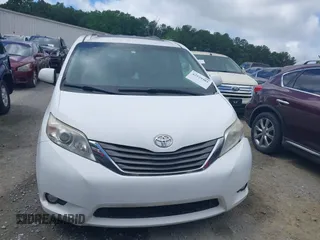2012 Toyota Sienna XLE AAS с VIN 5TDYK3DC8CS177335, выставлен на аукционе IAAI как лот 42529501 с пробегом 215 170 миль миль и . История ставок и продаж доступна на DreamBid. Изображение 12.