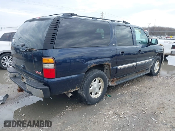 2005 GMC Yukon XL SLT with VIN 3GKFK16Z05G272572, listed as a IAAI auction lot 42101518 with 288,000 mi miles. Bid and sale history available at carsss.com. Image 4.