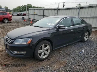 2015 Volkswagen Passat Limited Edition Edition z VIN 1VWAT7A31FC106135, wystawiony jako Copart lot #60783325 z przebiegiem 223 585 mil mil oraz Czysty tytuł • Clean title. Historia ofert i sprzedaży dostępna na DreamBid. Obrazek 1.