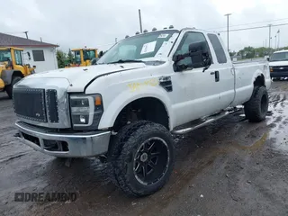 2010 Ford F-250 XL z VIN 1FTSX2B58AEA38783, wystawiony jako IAAI lot #42335971 z przebiegiem 262 637 mil mil oraz . Historia ofert i sprzedaży dostępna na DreamBid. Obrazek 17.