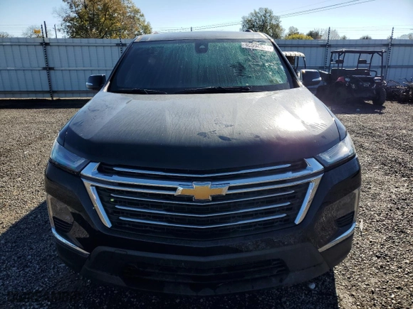 2023 Chevrolet Traverse LT Leather with VIN 1GNEVHKWXPJ282778, listed as a Copart auction lot 80594534 with 33,110 mi miles and Salvage Title. Bid and sale history available at carsss.com. Image 5.