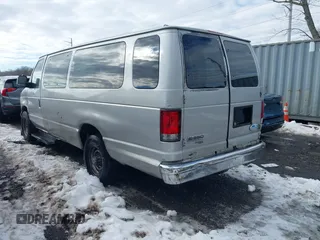 2006 Ford Econoline Passenger XL with VIN 1FBSS31L96DA85262, listed as a IAAI auction lot 41283793 with 325,912 mi miles and . Bid and sale history available at DreamBid. Image 3.