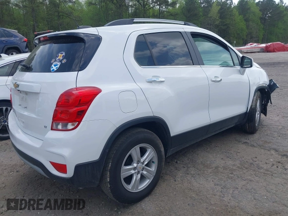 2019 Chevrolet Trax LT with VIN KL7CJLSB0KB957002, listed as a IAAI auction lot 41956062 with 27,928 mi miles and . Bid and sale history available at carsss.com. Image 4.