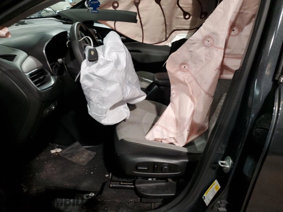 2020 Chevrolet Equinox LT with VIN 2GNAXUEV4L6193557, listed as a Copart auction lot 47398585 with 83,889 mi miles and Salvage Title. Bid and sale history available at DreamBid. Image 7.