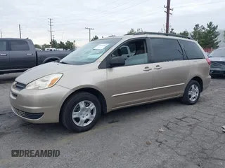 2004 Toyota Sienna CE with VIN 5TDZA23C14S018824, listed as a IAAI auction lot 40938733 with 245,870 mi miles. Bid and sale history available at carsss.com. Image 2.