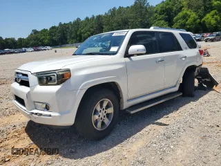 2013 Toyota 4Runner SR5 z VIN JTEZU5JR0D5057678, wystawiony jako Copart lot #55656665 z przebiegiem 207 051 mil mil oraz Szkoda całkowita • Salvage title. Historia ofert i sprzedaży dostępna na DreamBid. Obrazek 1.