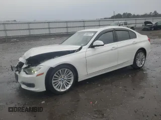 2013 BMW 3 Series 328i xDrive with VIN WBA3B3G58DNR80139, listed as a Copart auction lot 86662574 with 124,966 mi miles and Salvage Title. Bid and sale history available at carsss.com. Image 1.