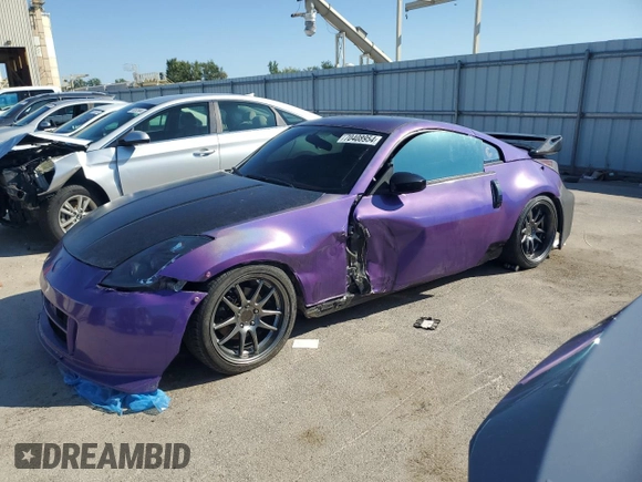 2005 Nissan 350Z with VIN JN1AZ34D05M608841, listed as a Copart auction lot 70408954 with 226,812 mi miles and Salvage Title. Bid and sale history available at DreamBid. Image 1.