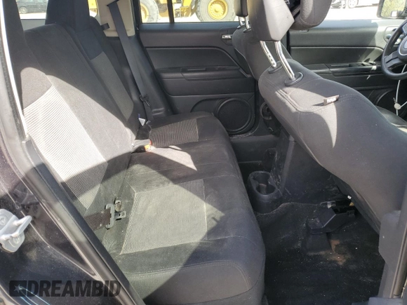 2015 Jeep Patriot Altitude with VIN 1C4NJRBBXFD259036, listed as a Copart auction lot 47502655 with 278,199 mi miles and Salvage title. Bid and sale history available at DreamBid. Image 11.
