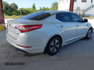 2013 Kia Optima EX z VIN KNAGM4AD7D5061931, wystawiony jako IAAI lot #42182535 z przebiegiem Nie podano mil oraz . Historia ofert i sprzedaży dostępna na DreamBid. Obrazek 4.