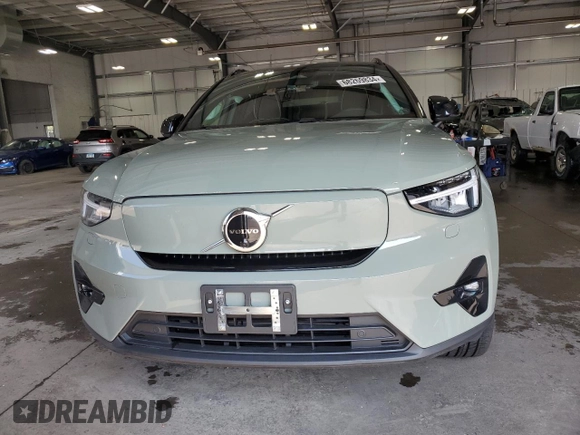 2023 Volvo XC40 Plus с VIN YV4ED3UW5P2060944, выставлен на аукционе Copart как лот 68269834 с пробегом 13 400 миль миль и Списание • Salvage title. История ставок и продаж доступна на DreamBid. Изображение 5.