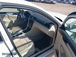 2013 Volkswagen Passat SE with VIN 1VWBP7A39DC008458, listed as a IAAI auction lot 37374231 with 1 mi miles. Bid and sale history available at carsss.com. Image 5.