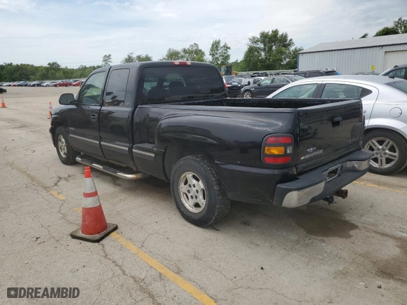 2000 Chevrolet Silverado 1500 LS with VIN 2GCEC19T9Y1148258, listed as a Copart auction lot 51906705 with 223,171 mi miles and Clean Title. Bid and sale history available at carsss.com. Image 2.