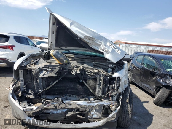 2014 GMC Sierra 1500 SLE with VIN 1GTR1UEH2EZ111064, listed as a Copart auction lot 64264034 with 0 mi miles and Salvage Title. Bid and sale history available at carsss.com. Image 5.