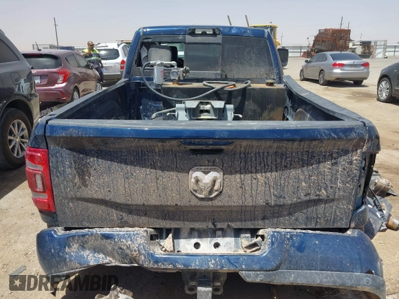 2022 Ram 2500 Laramie with VIN 3C6UR5FL1NG372673, listed as a IAAI auction lot 42247122 with 66,216 mi miles and . Bid and sale history available at DreamBid. Image 17.
