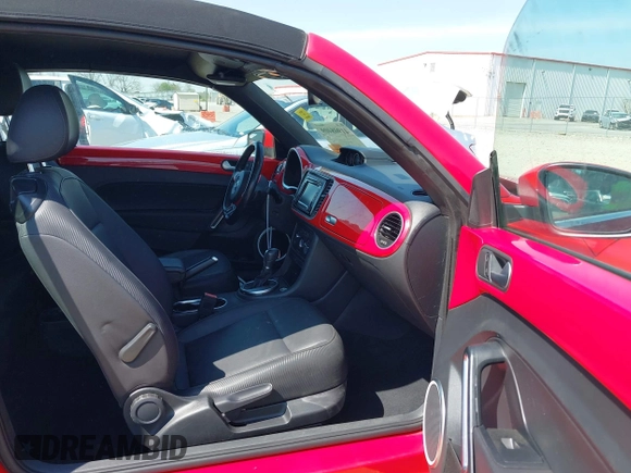 2015 Volkswagen Beetle с VIN 3VW5A7AT8FM817899, выставлен на аукционе IAAI как лот 41908409 с пробегом 134 420 миль миль и . История ставок и продаж доступна на DreamBid. Изображение 5.