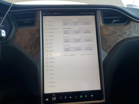 2019 Tesla Model S 75D с VIN 5YJSA1E20KF307100, выставлен на аукционе Copart как лот 54073805 с пробегом 93 644 миль миль и Списание • Salvage title. История ставок и продаж доступна на DreamBid. Изображение 9.