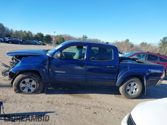 2014 Toyota Tacoma with VIN 3TMLU4EN5EM140028, listed as a IAAI auction lot 40965372 with 94,372 mi miles and . Bid and sale history available at DreamBid. Image 15.