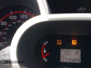 2009 Pontiac Vibe w/1SB with VIN 5Y2SP67009Z475895, listed as a IAAI auction lot 42123456 with 177,484 mi miles. Bid and sale history available at carsss.com. Image 7.