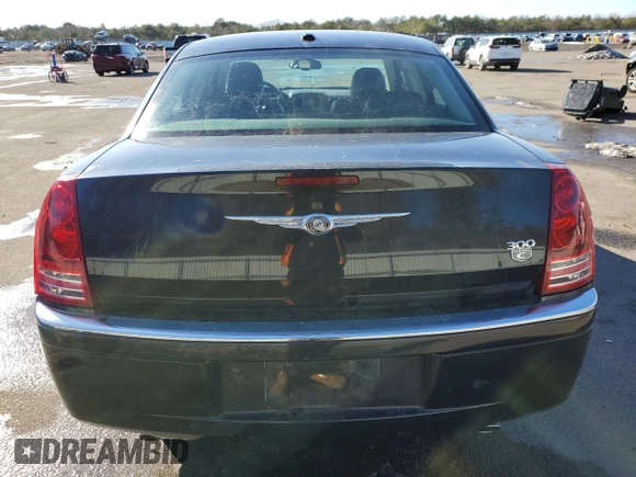 2009 Chrysler 300 with VIN 2C3KA63TX9H629406, listed as a Copart auction lot 43112544 with 47,783 mi miles and Non Repairable. Bid and sale history available at carsss.com. Image 6.
