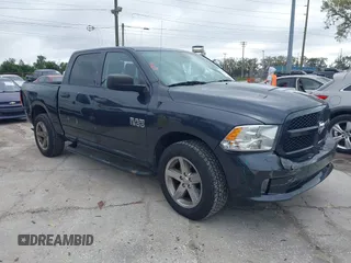 2017 Ram 1500 Express z VIN 1C6RR6KG5HS708729, wystawiony jako IAAI lot #41665171 z przebiegiem 170 499 mil mil oraz . Historia ofert i sprzedaży dostępna na DreamBid. Obrazek 1.