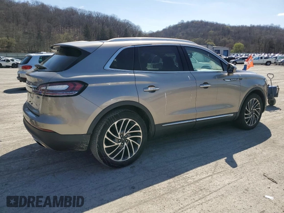 2019 Lincoln Nautilus Reserve z VIN 2LMPJ6L96KBL28372, wystawiony jako Copart lot #52372525 z przebiegiem 93 061 mil mil oraz Czysty tytuł • Clean title. Historia ofert i sprzedaży dostępna na DreamBid. Obrazek 3.