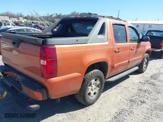 2007 Chevrolet Avalanche LT w/1LT with VIN 3GNFK12357G114543, listed as a IAAI auction lot 41861955 with 190,432 mi miles. Bid and sale history available at carsss.com. Image 4.