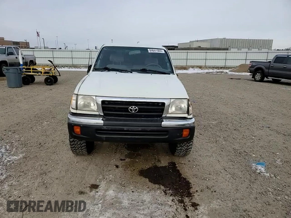 1998 Toyota Tacoma with VIN 4TAWN72N8WZ113174, listed as a Copart auction lot 84641064 with 148,221 mi miles and Salvage Title. Bid and sale history available at DreamBid. Image 10.