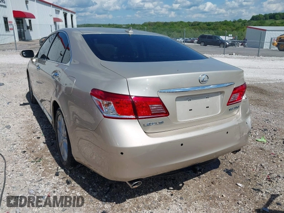 2010 Lexus ES 330 with VIN JTHBK1EG4A2390829, listed as a IAAI auction lot 42120535 with 111,764 mi miles and . Bid and sale history available at DreamBid. Image 3.