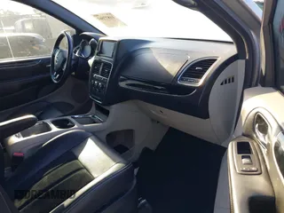 2018 Dodge Grand Caravan SXT with VIN 2C4RDGCG5JR267428, listed as a IAAI auction lot 41877661 with 103,633 mi miles and . Bid and sale history available at DreamBid. Image 5.