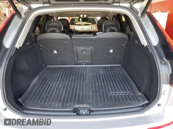 2024 Volvo XC60 Core Dark Theme z VIN YV4L12RK7R1929374, wystawiony jako IAAI lot #42537657 z przebiegiem 48 177 mil mil oraz . Historia ofert i sprzedaży dostępna na DreamBid. Obrazek 22.