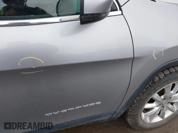 2017 Jeep Cherokee Limited with VIN 1C4PJMDB6HW537351, listed as a IAAI auction lot 41714970 with 161,193 mi miles and . Bid and sale history available at DreamBid. Image 17.