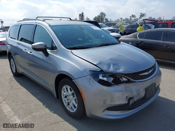 2020 Chrysler Voyager LXI with VIN 2C4RC1DG3LR268501, listed as a IAAI auction lot 40707800 with NaN miles. Bid and sale history available at carsss.com. Image 1.