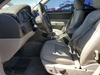 2007 Chrysler 300 Touring z VIN 2C3KA53G17H846188, wystawiony jako Copart lot #56031625 z przebiegiem 121 198 mil mil oraz Szkoda całkowita • Salvage title. Historia ofert i sprzedaży dostępna na DreamBid. Obrazek 7.