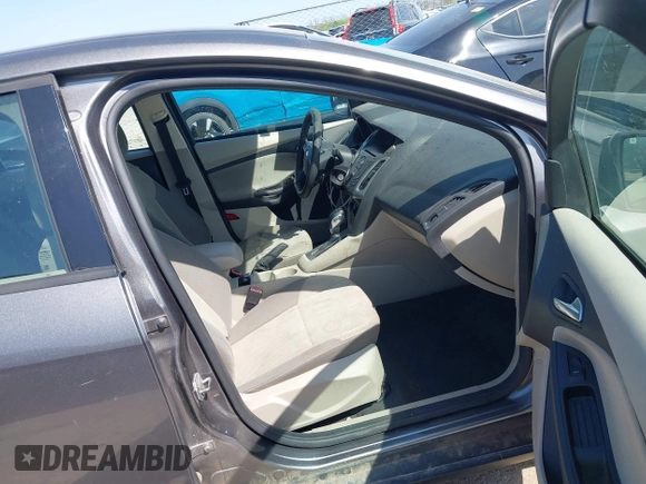 2013 Ford Focus SE with VIN 1FADP3F27DL156733, listed as a IAAI auction lot 41998196 with 116,692 mi miles. Bid and sale history available at carsss.com. Image 5.