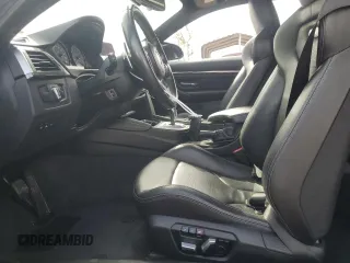 2016 BMW M4 z VIN WBS3R9C53GK338336, wystawiony jako Copart lot #50939815 z przebiegiem 81 818 mil mil oraz Szkoda całkowita • Salvage title. Historia ofert i sprzedaży dostępna na DreamBid. Obrazek 7.