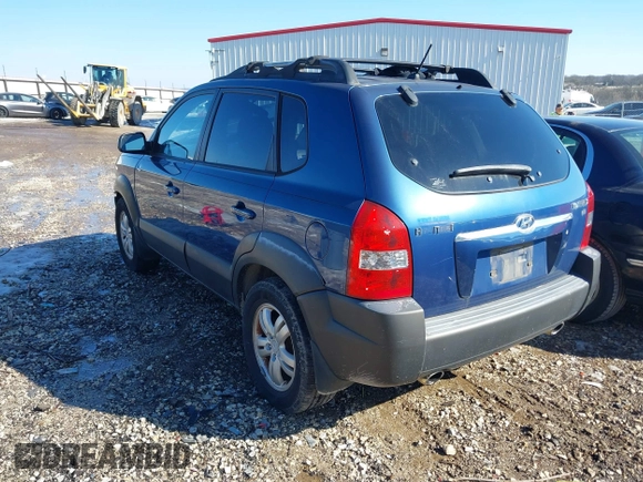 2006 Hyundai Tucson GLS with VIN KM8JN12DX6U450246, listed as a IAAI auction lot 41276888 with 184,493 mi miles. Bid and sale history available at carsss.com. Image 3.
