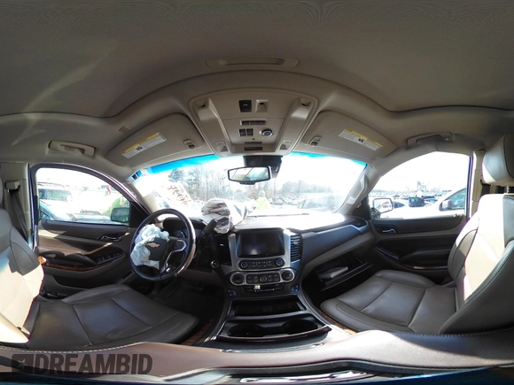 2017 Chevrolet Suburban Premier z VIN 1GNSKJKC9HR117378, wystawiony jako IAAI lot #41610682 z przebiegiem Nie podano mil oraz . Historia ofert i sprzedaży dostępna na DreamBid. Obrazek 18.