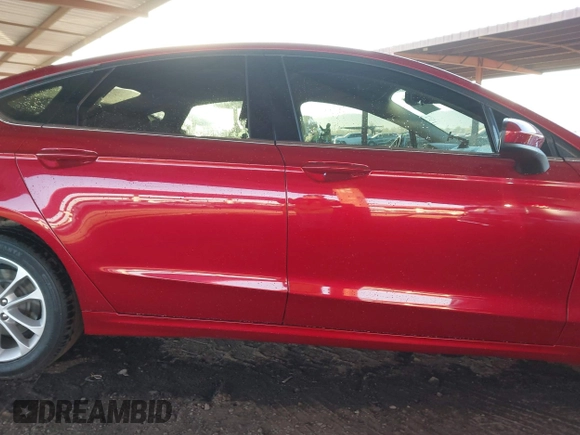 2020 Ford Fusion SE with VIN 3FA6P0HD2LR264831, listed as a IAAI auction lot 41399445 with 69,312 mi miles and . Bid and sale history available at carsss.com. Image 13.