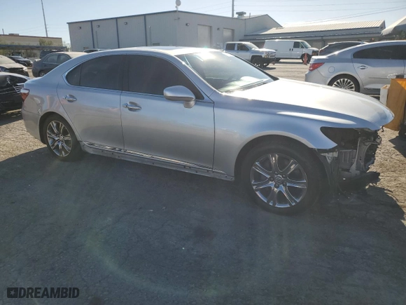 2008 Lexus LS 460 with VIN JTHBL46F285054643, listed as a Copart auction lot 71823434 with 71,714 mi miles and Salvage Title. Bid and sale history available at carsss.com. Image 4.