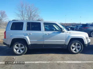 2012 Jeep Patriot Limited with VIN 1C4NJRCB4CD649916, listed as a IAAI auction lot 41732193 with 137,359 mi miles and . Bid and sale history available at carsss.com. Image 13.