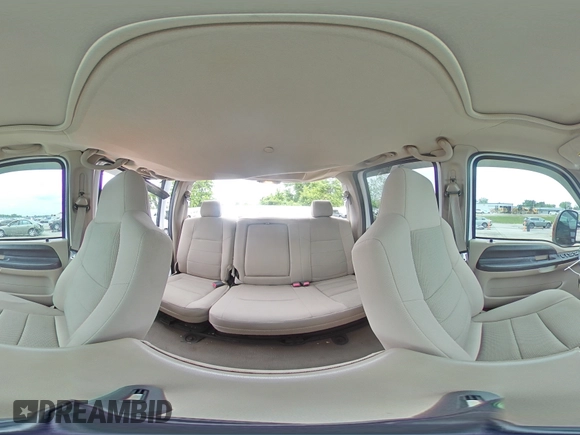 2005 Ford F-250 XL с VIN 1FTSW21PX5EC66926, выставлен на аукционе Copart как лот 57723355 с пробегом 286 827 миль миль и Списание • Salvage title. История ставок и продаж доступна на DreamBid. Изображение 14.