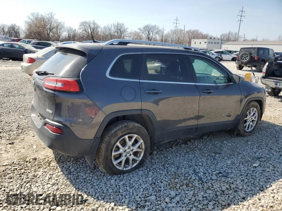 2017 Jeep Cherokee Latitude with VIN 1C4PJMCB6HW576135, listed as a Copart auction lot 47391675 with 88,874 mi miles and Salvage Title. Bid and sale history available at DreamBid. Image 3.